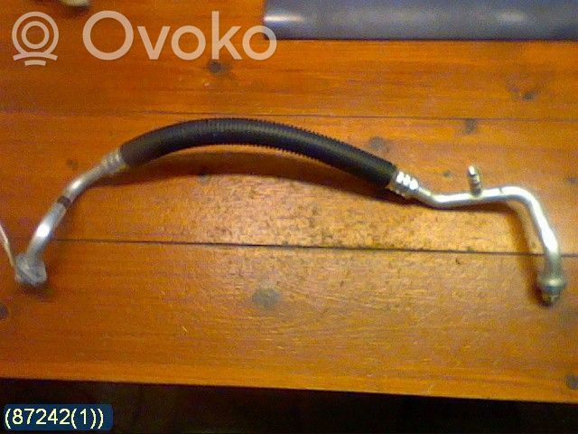 Ilmastointilaitteen putki (A/C)   924809U20A