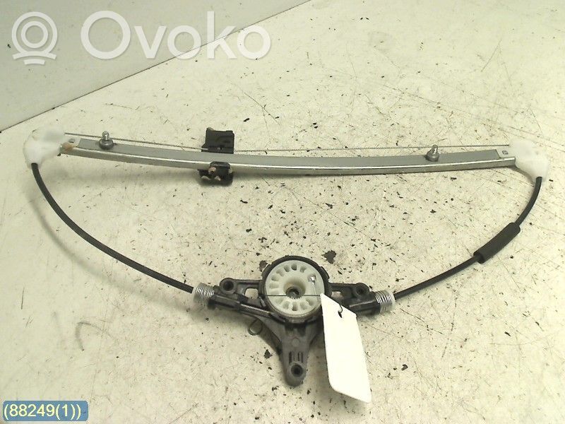 Mazda 6 Front window lifting mechanism without motor 