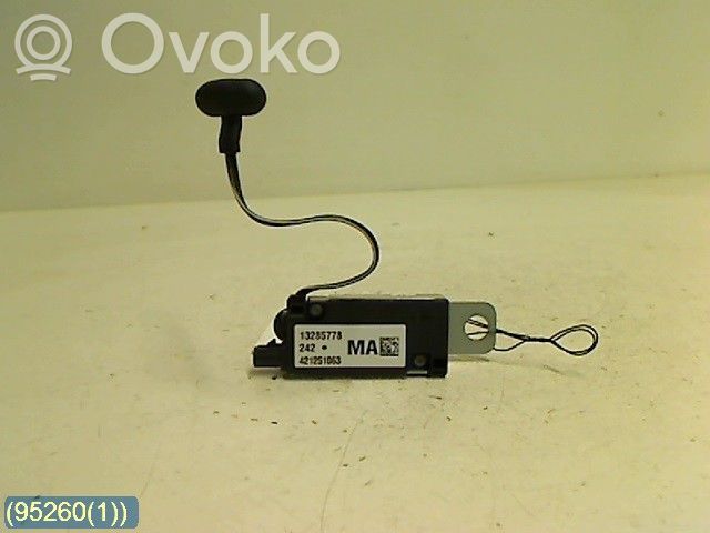 Opel Astra J Amplificatore antenna 