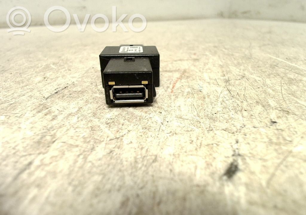 USB-pistokeliitin   5U0035726,5U0035726,5U0035726