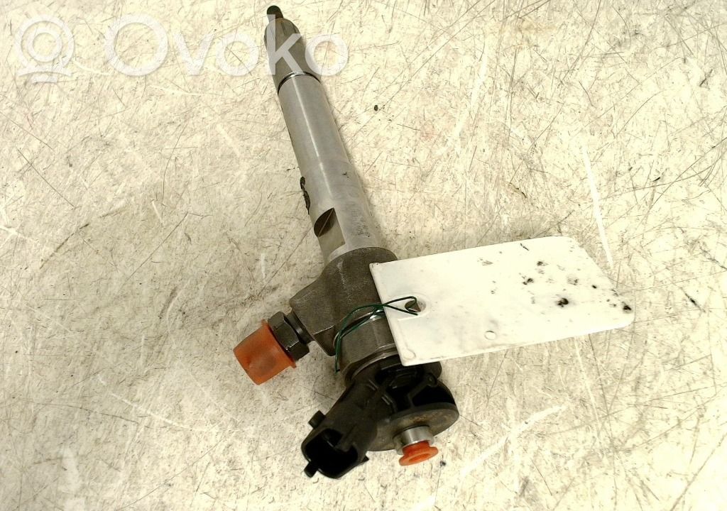 Nissan NV300 Inyector de combustible 
