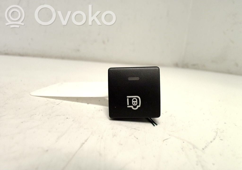 Peugeot Partner Central locking switch button 