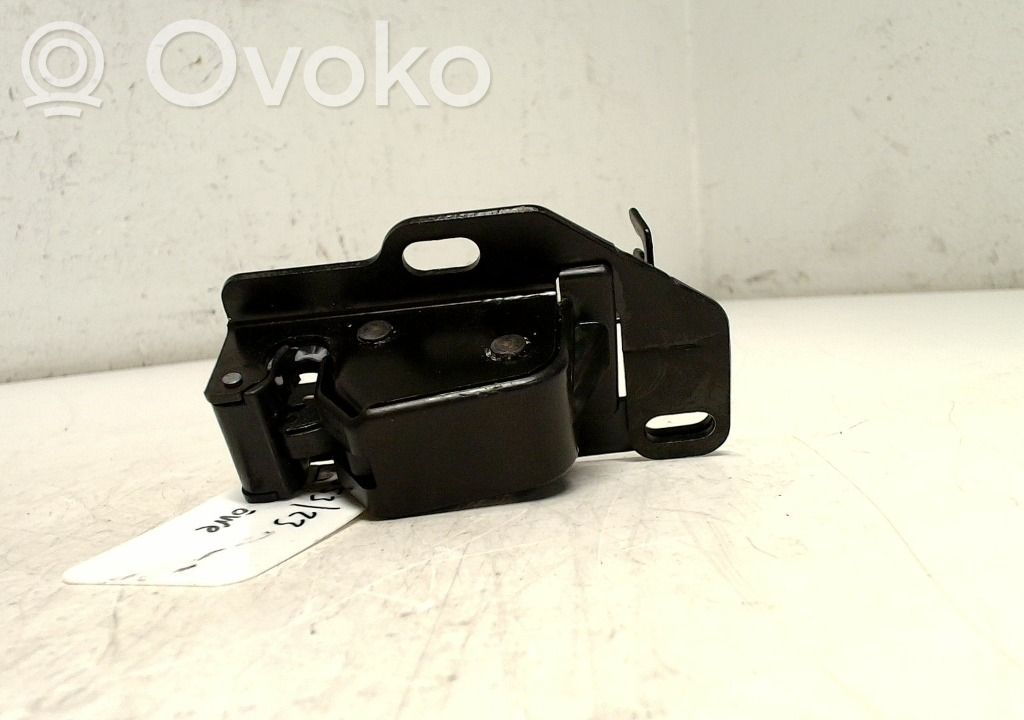 Opel Vivaro Rear door lock 