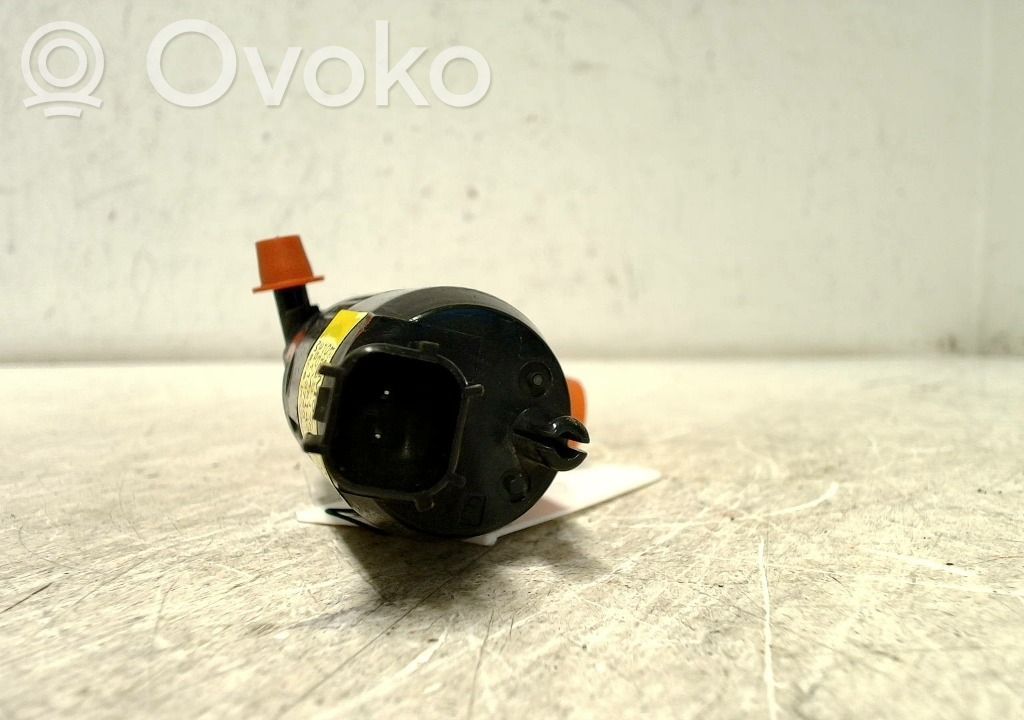 Ford Transit -  Tourneo Connect Pompe de lave-glace de pare-brise 