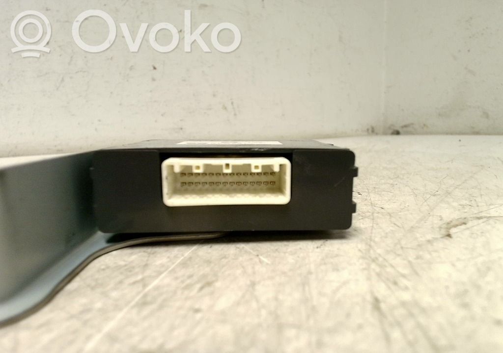 Pysäköintitutkan (PCD) ohjainlaite/moduuli   K12367UU0,K12367UU0,K12367UU0