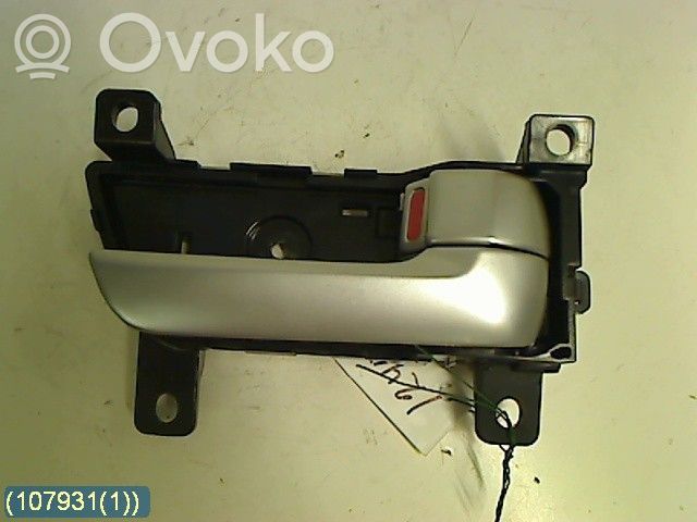 Manecilla interna puerta delantera   826232P000
