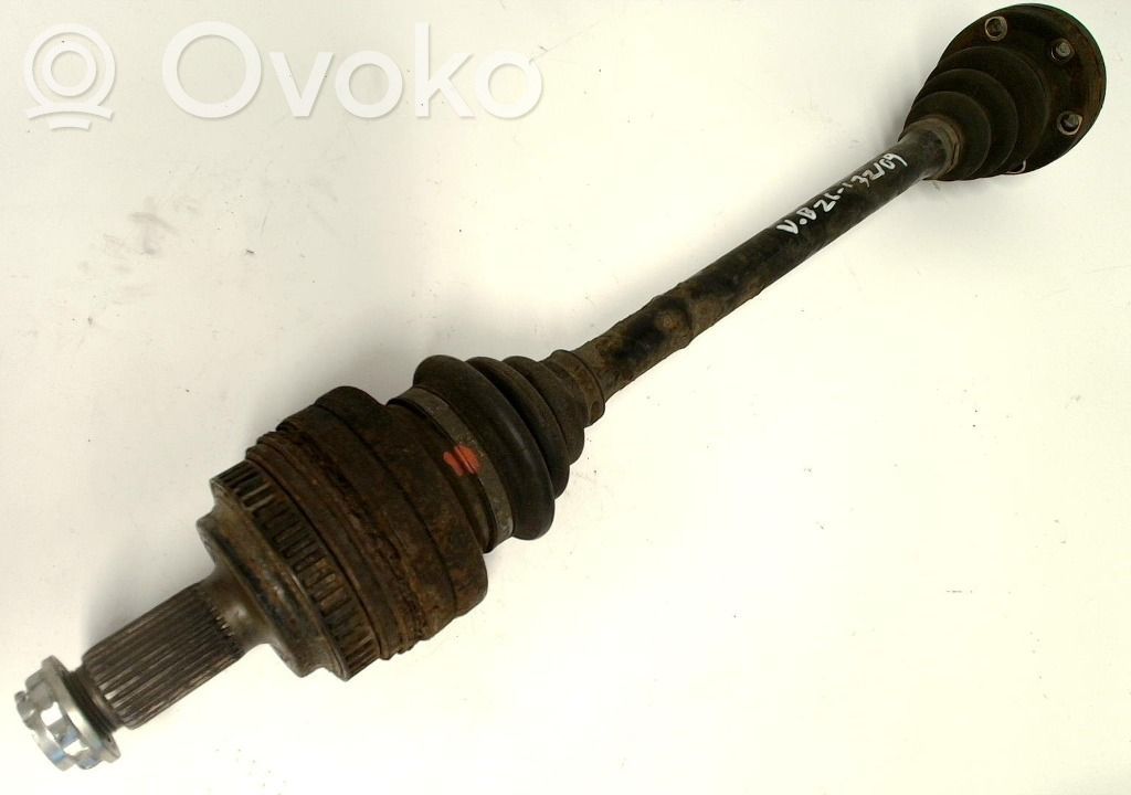 Takavetoakseli   33217518431