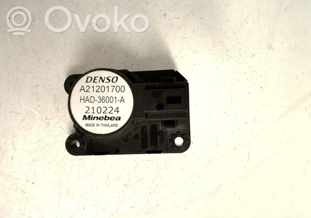 Opel Combo E Ilmastointilaitteen läpän käyttölaite/moottori (A/C) 
