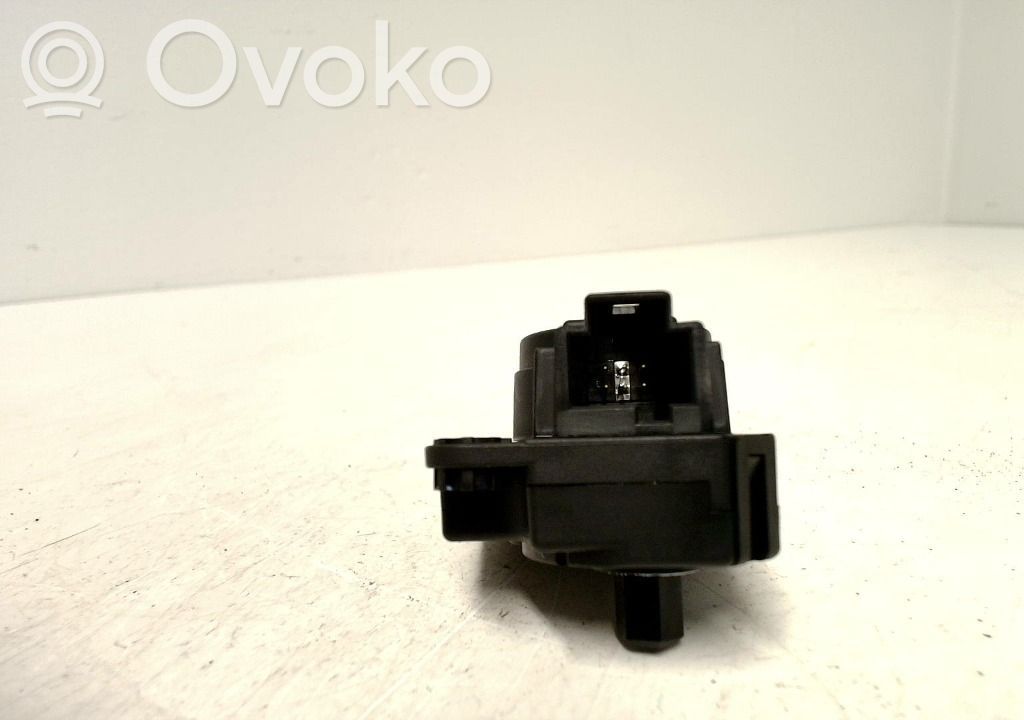 Opel Combo E Ilmastointilaitteen läpän käyttölaite/moottori (A/C) 