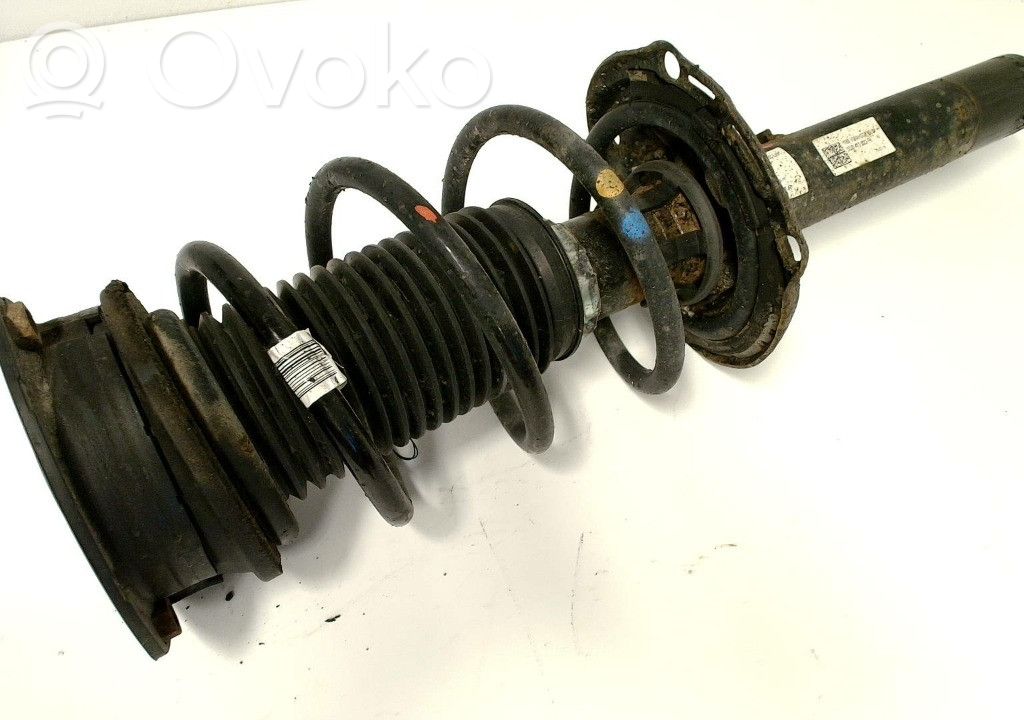 Skoda Octavia Mk3 (5E) Etuiskunvaimennin kierrejousella 