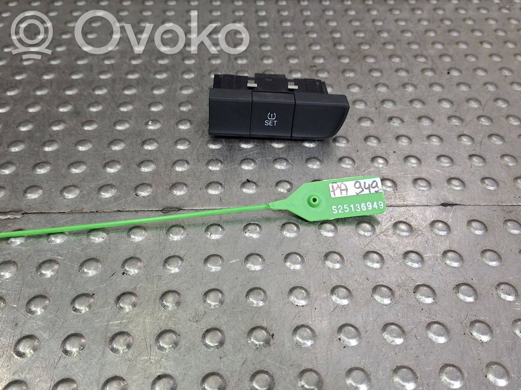 Audi A1 Other switches/knobs/shifts 