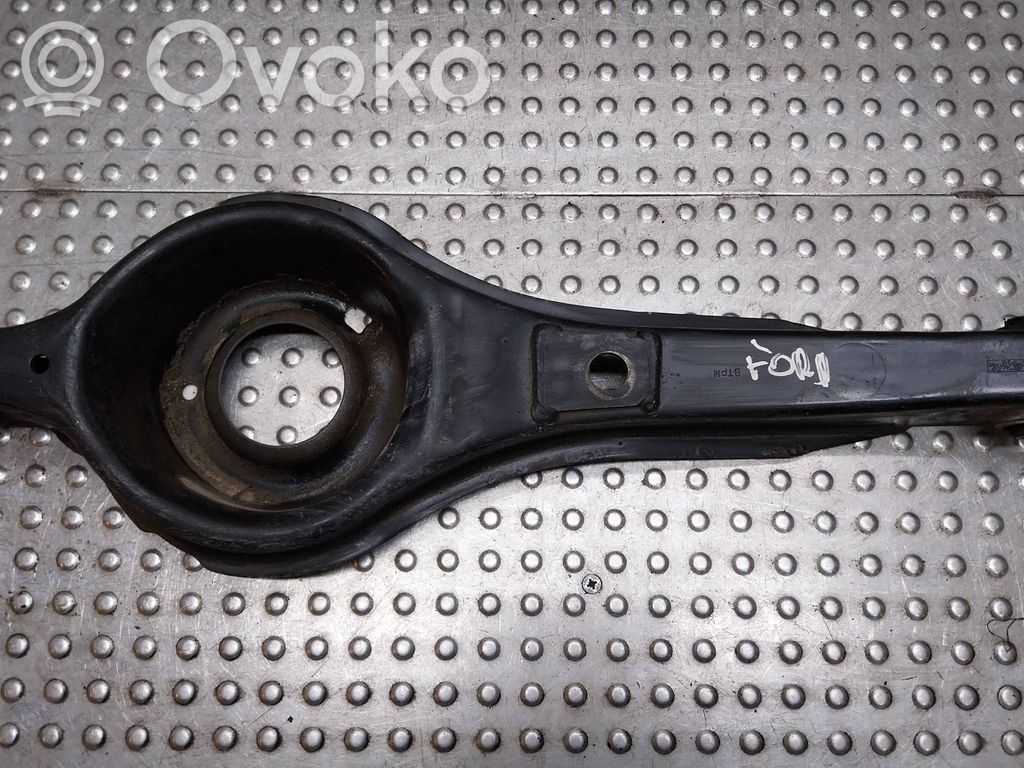 Volvo S40 Рычаг 