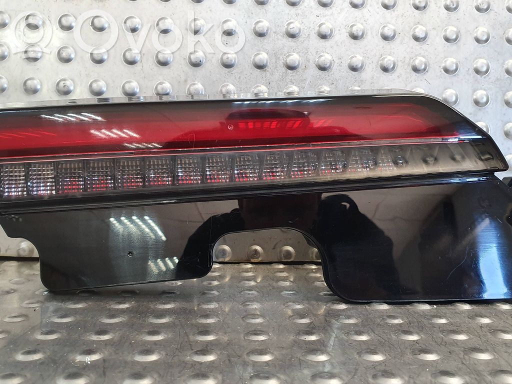 Volvo C40 Takaluukun takavalot 