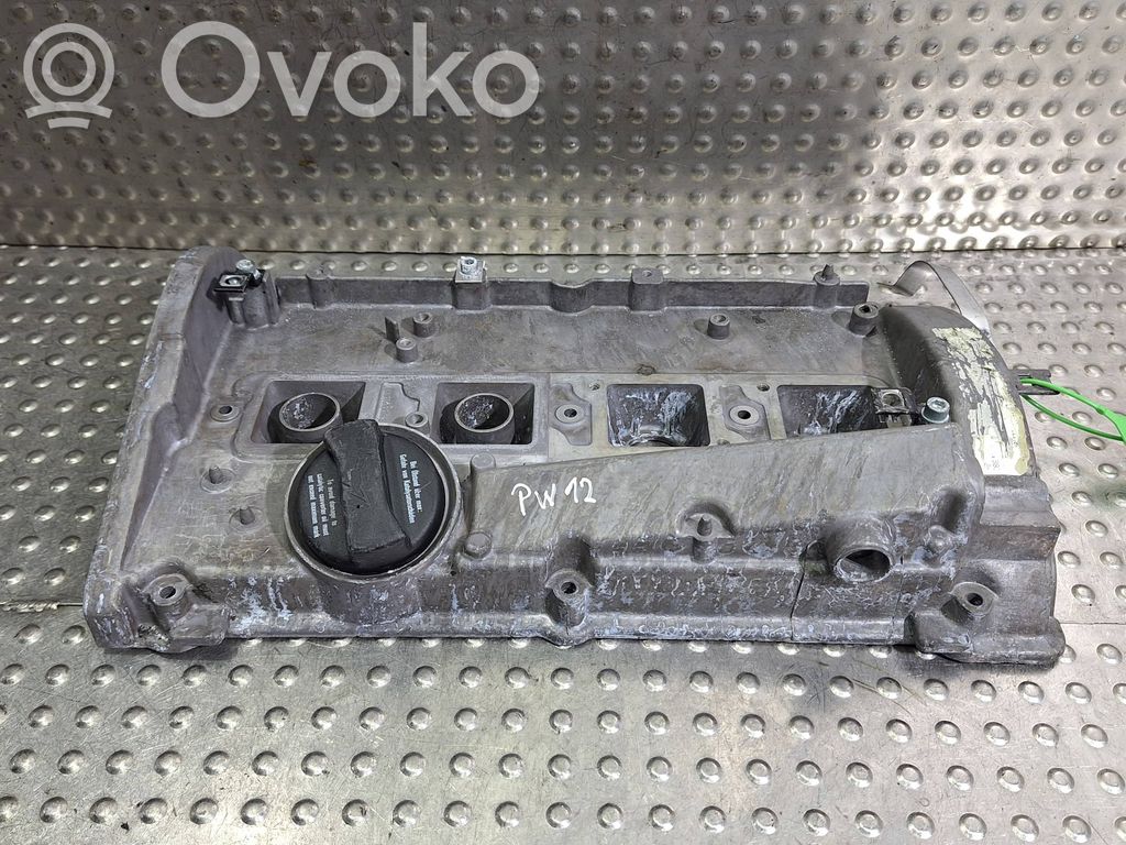 Audi A4 S4 B5 8D Rocker cam cover 