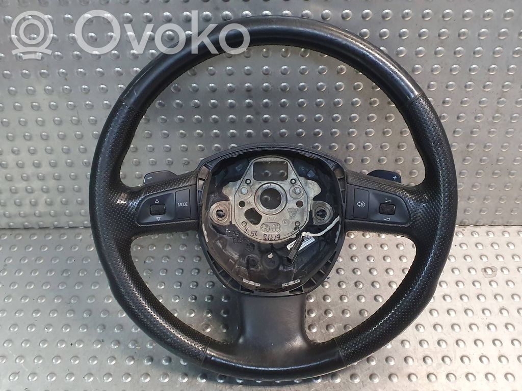Audi A3 S3 8P Ohjauspyörä 