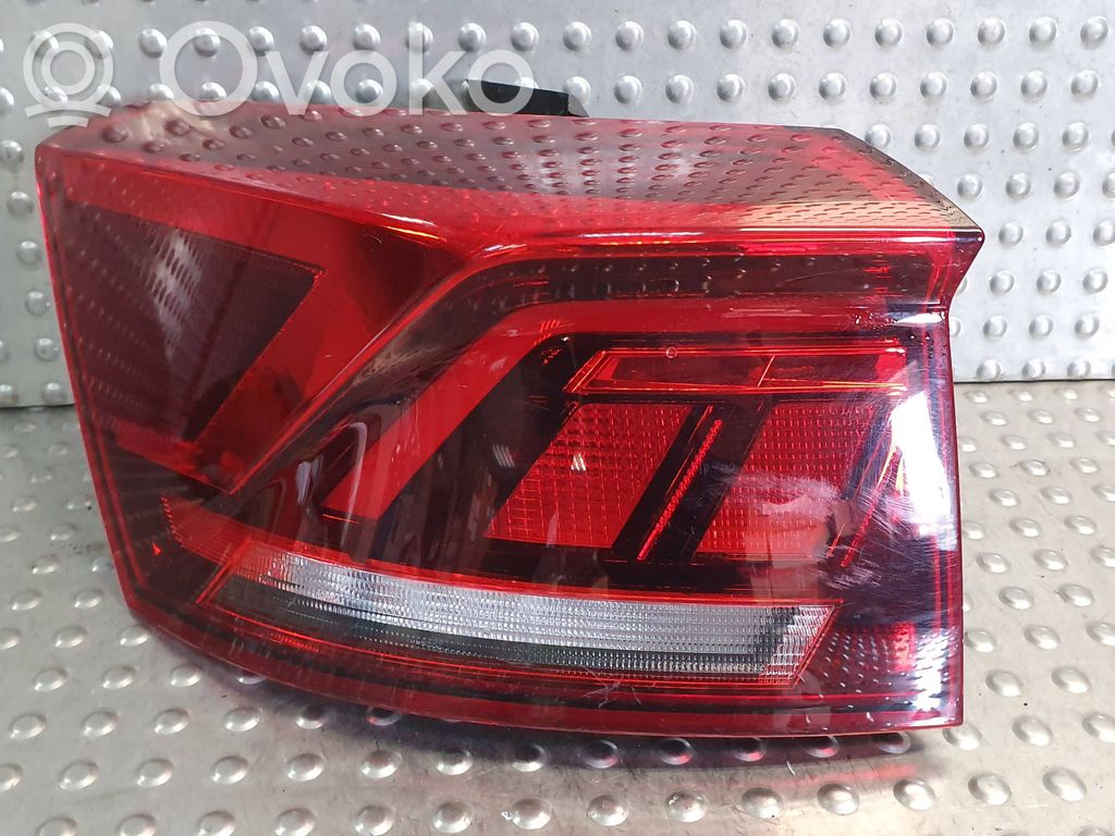 Volkswagen T-Roc Luci posteriori 