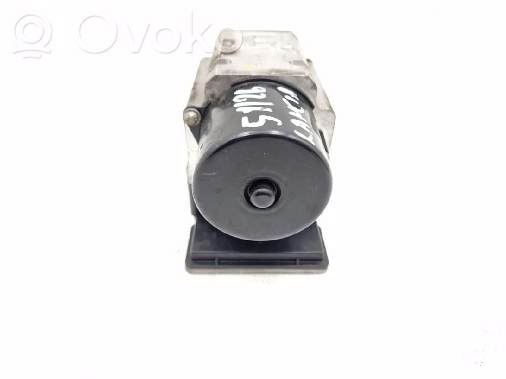Bomba de ABS   63086054