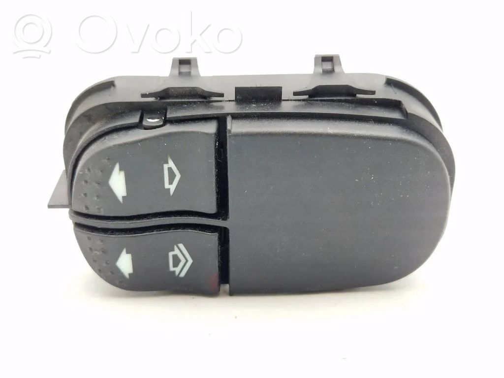 Ford Focus Multifunctional control switch/knob 