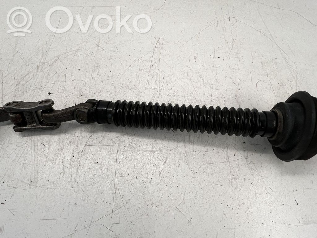 Steering wheel axle set