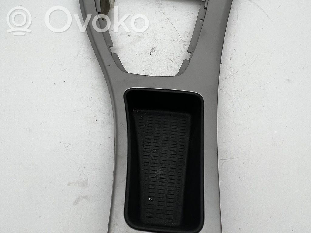 Keskikonsoli   7118023