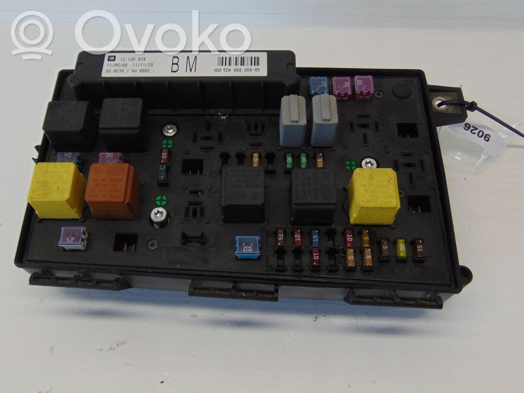 Opel Astra H Módulo de fusible 
