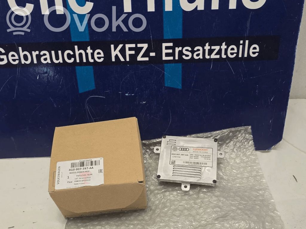 Audi A3 S3 8P Lampa przednia 