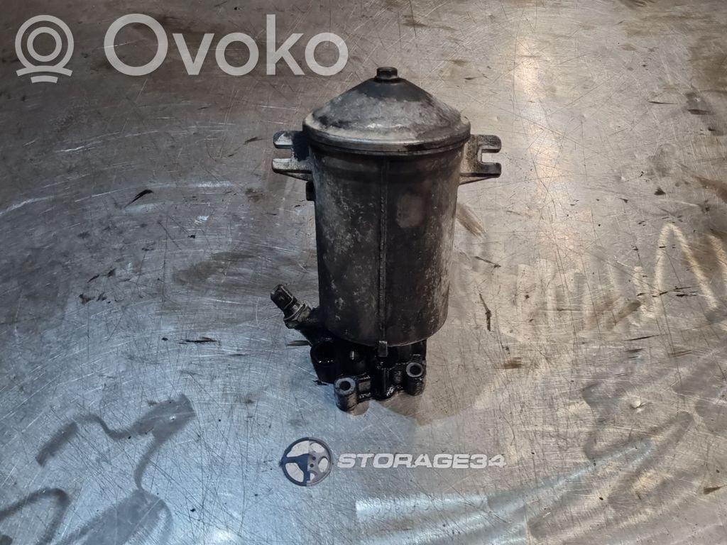 BMW 5 E34 Oil filter mounting bracket 