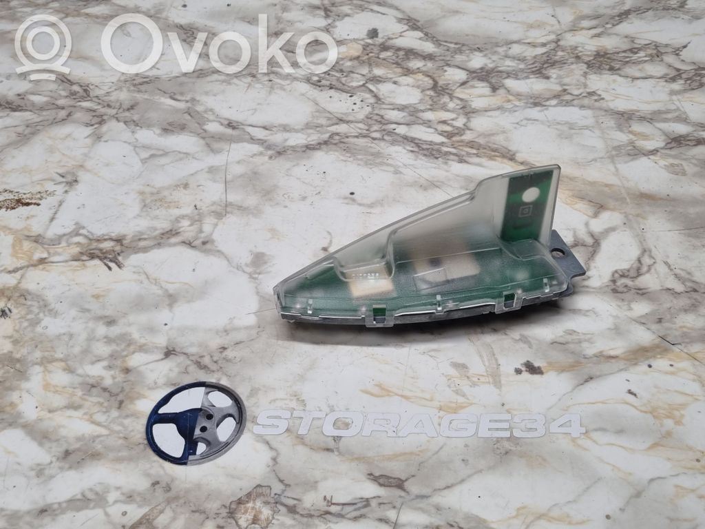 GPS-pystyantenni   6972311,150609,30000955BF,162752