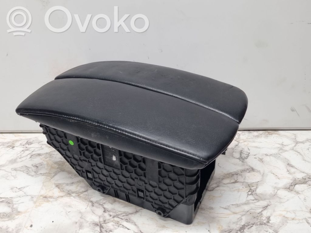 BMW X5 E70 Armrest 