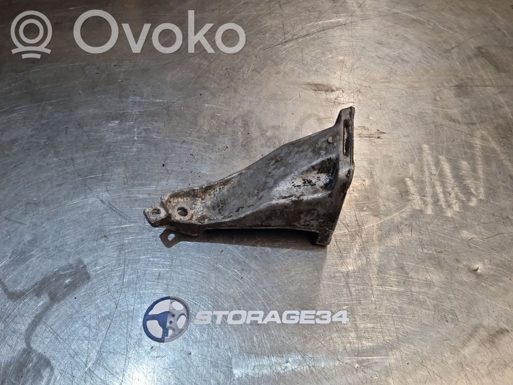 BMW 5 E34 Engine mounting bracket 