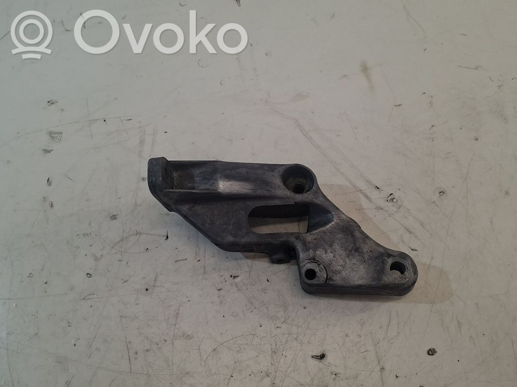 BMW 5 E34 Engine mounting bracket 