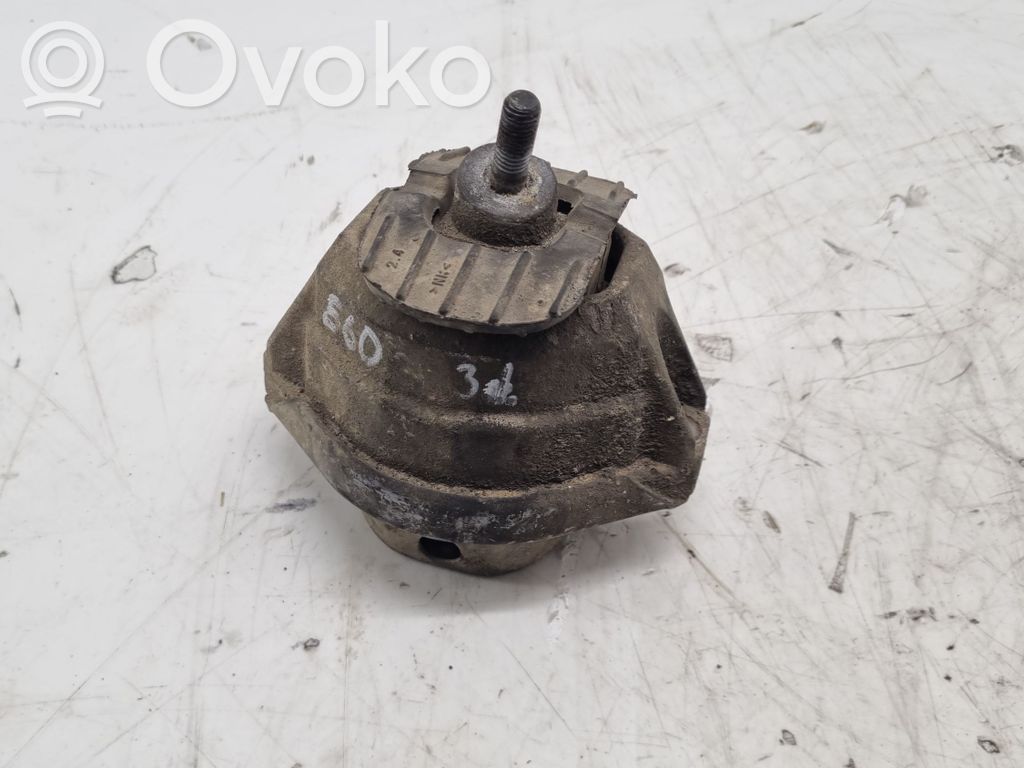 BMW 5 E60 E61 Engine mount bracket 