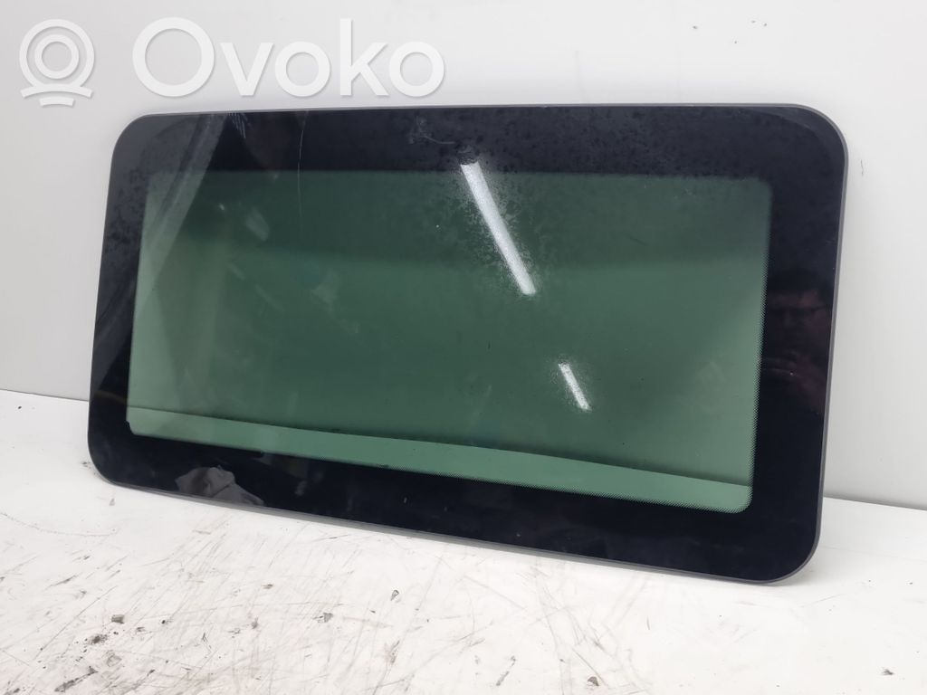 BMW 5 E60 E61 Lūkas stikls 