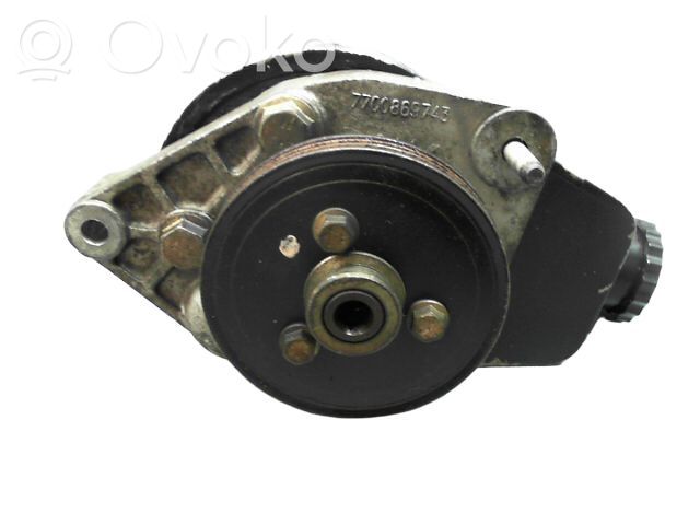 Renault Clio I Power steering pump 
