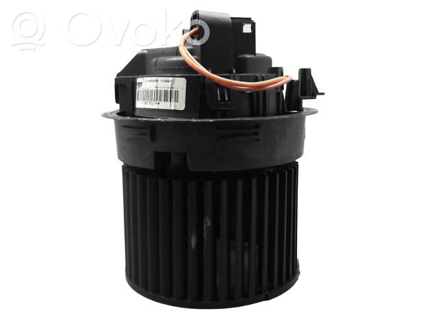 Renault Clio IV Ventola riscaldamento/ventilatore abitacolo 