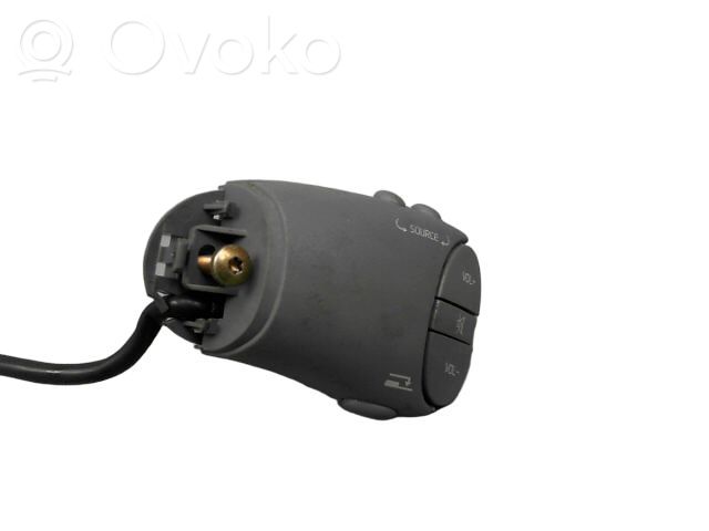 Renault Twingo I Unidad central de control multimedia 