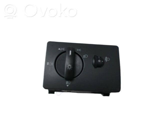 Interruttore luci   1471875,1471875,7M5T13A024LA