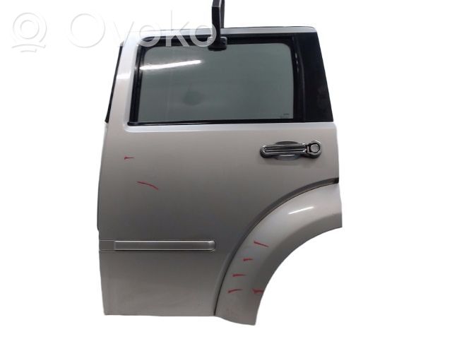Dodge Nitro Galinės durys 
