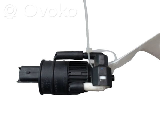 Renault Twingo I Windscreen/windshield washer pump 