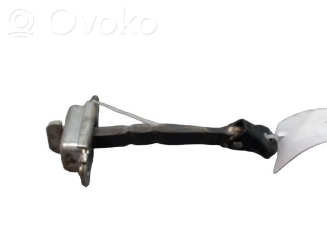 Toyota Auris E180 Etuoven pidätin