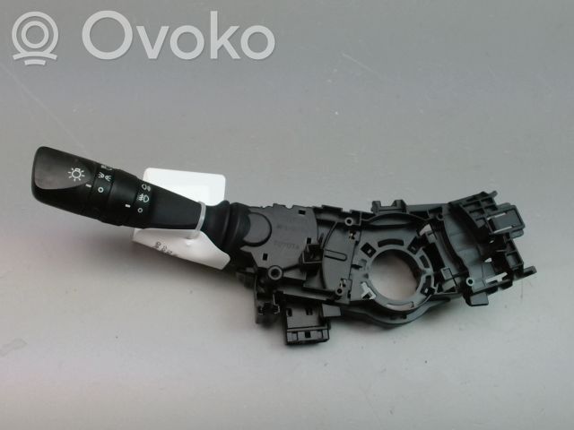 Toyota Auris E180 Interruttore luci