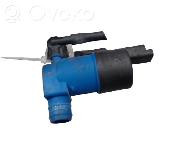 Renault Twingo III Windscreen/windshield washer pump 