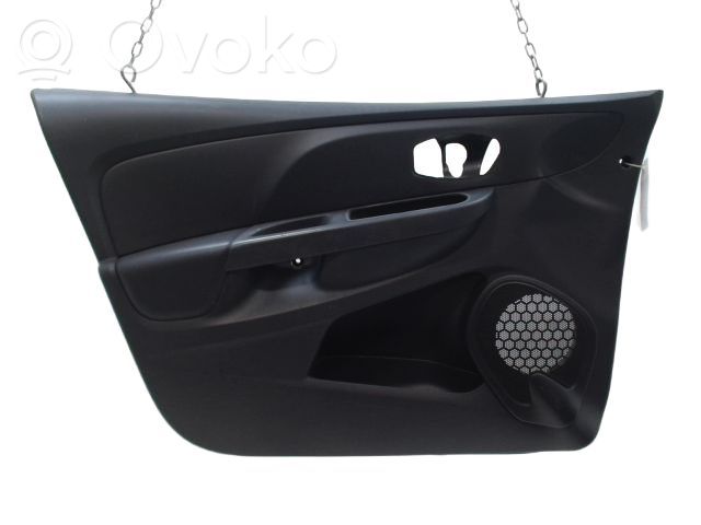 Renault Clio IV Etuoven verhoilu 