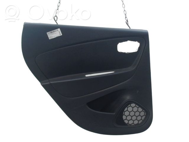 Renault Captur Takaoven verhoilu 
