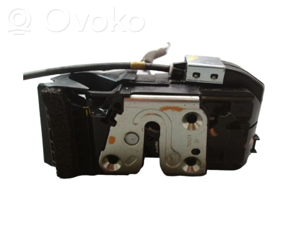 Nissan Juke I F15 Zamek drzwi tylnych 
