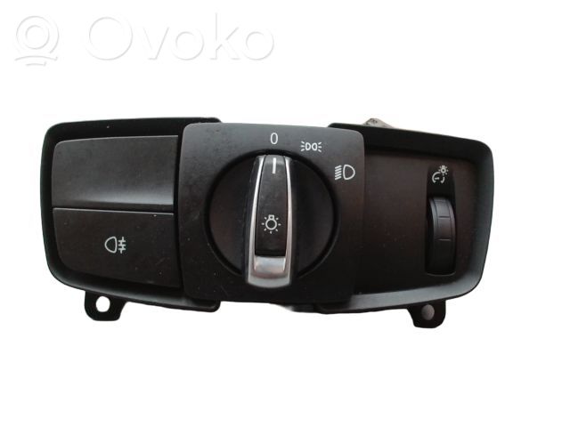 BMW 1 F20 F21 Šviesų jungtukas 