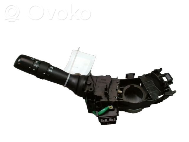 Toyota Yaris Interruptor de luz 