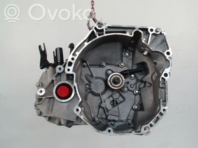 Nissan Micra C+C Manualna 5-biegowa skrzynia biegów 