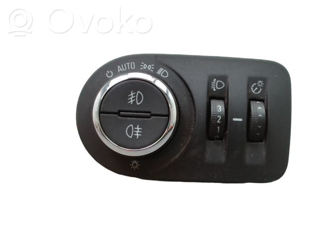 Opel Zafira C Interruttore luci 