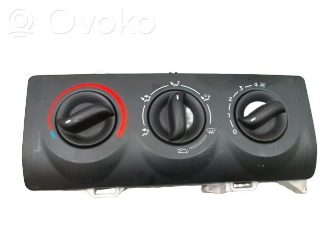 Renault Clio III Centralina del climatizzatore 